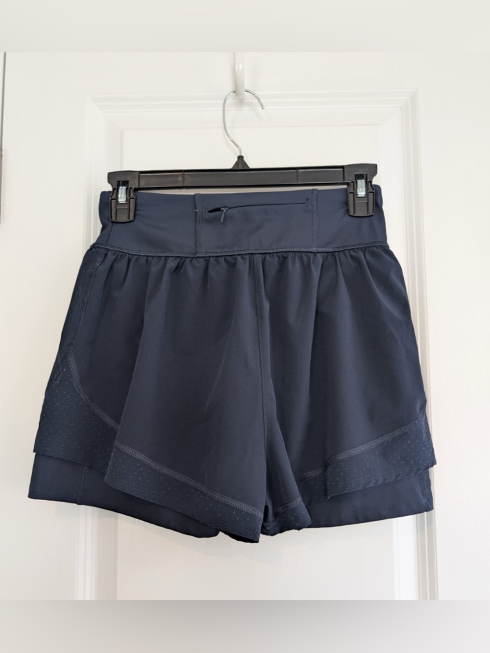 SPANX Women’s Get Moving Double Layer Shorts Navy Blue Size Small - Picture 3 of 10